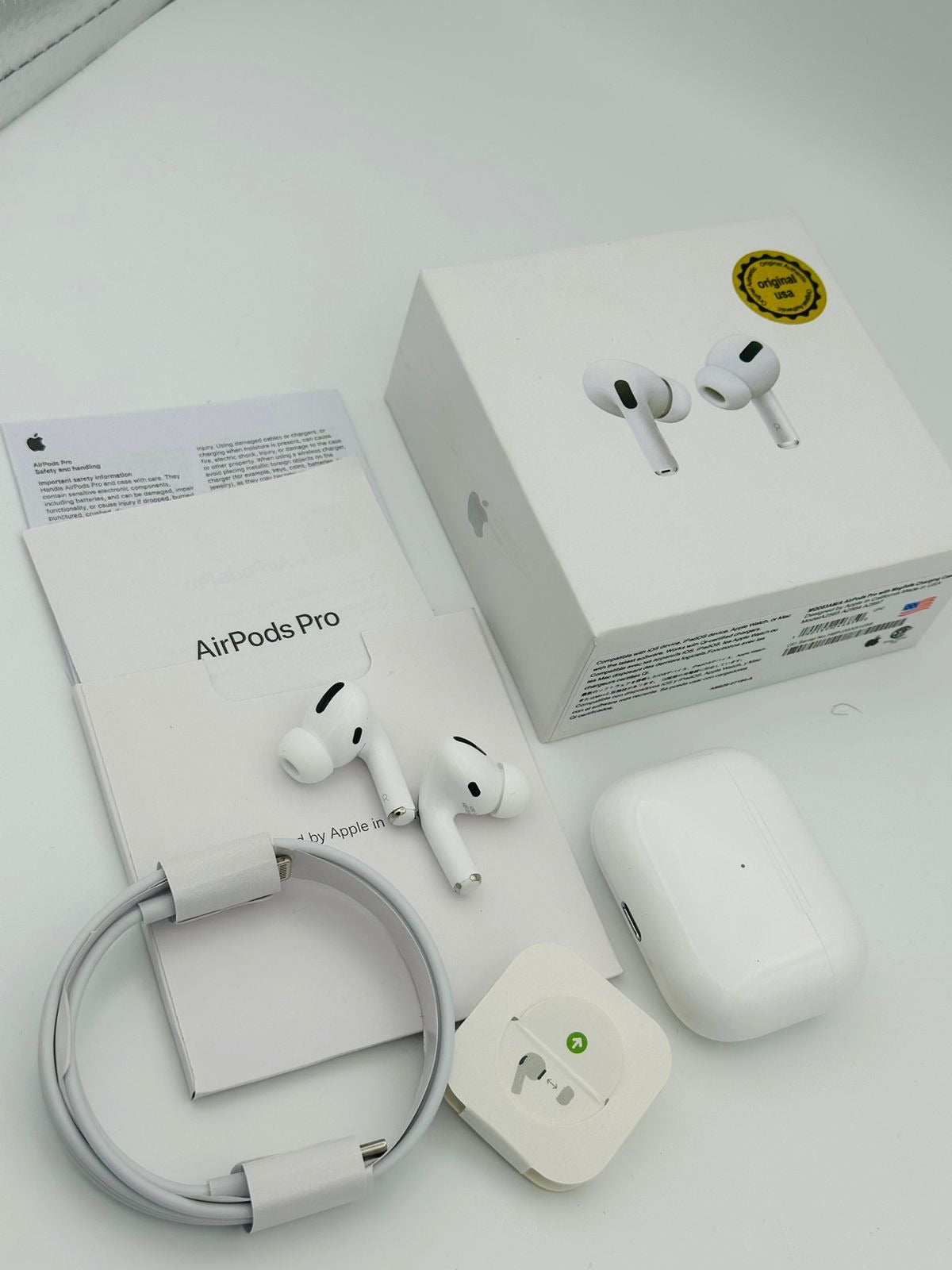 Apple AirPods Pro (2nd Gen)